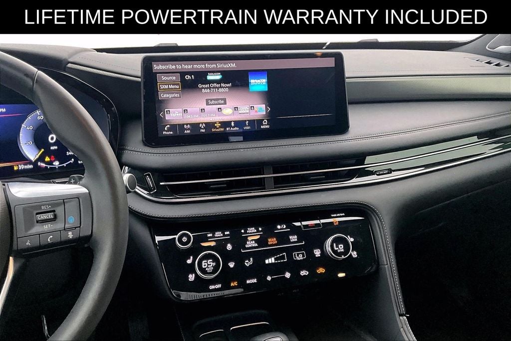 2025 INFINITI QX60 LUXE