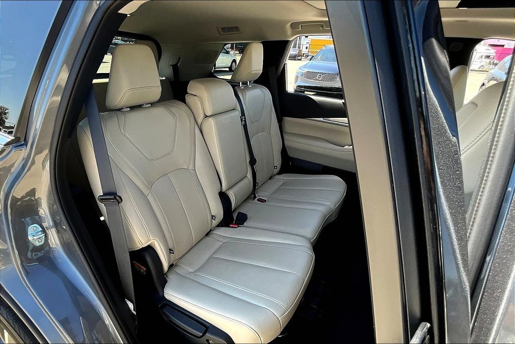 2025 INFINITI QX60 LUXE