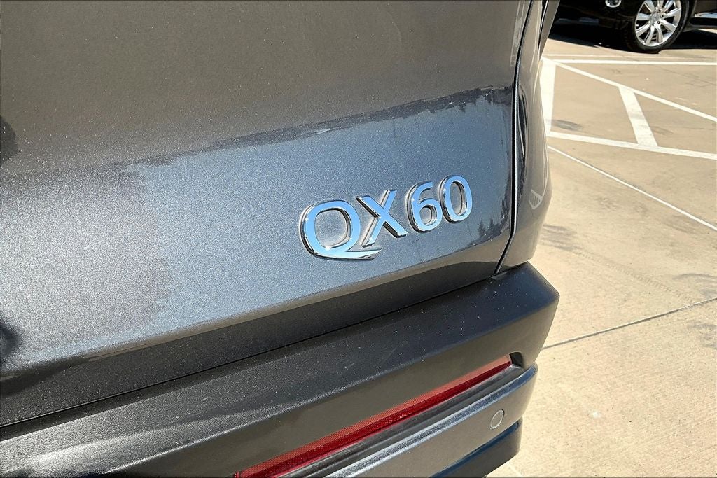 2025 INFINITI QX60 LUXE