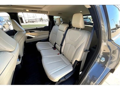 2025 INFINITI QX60 LUXE