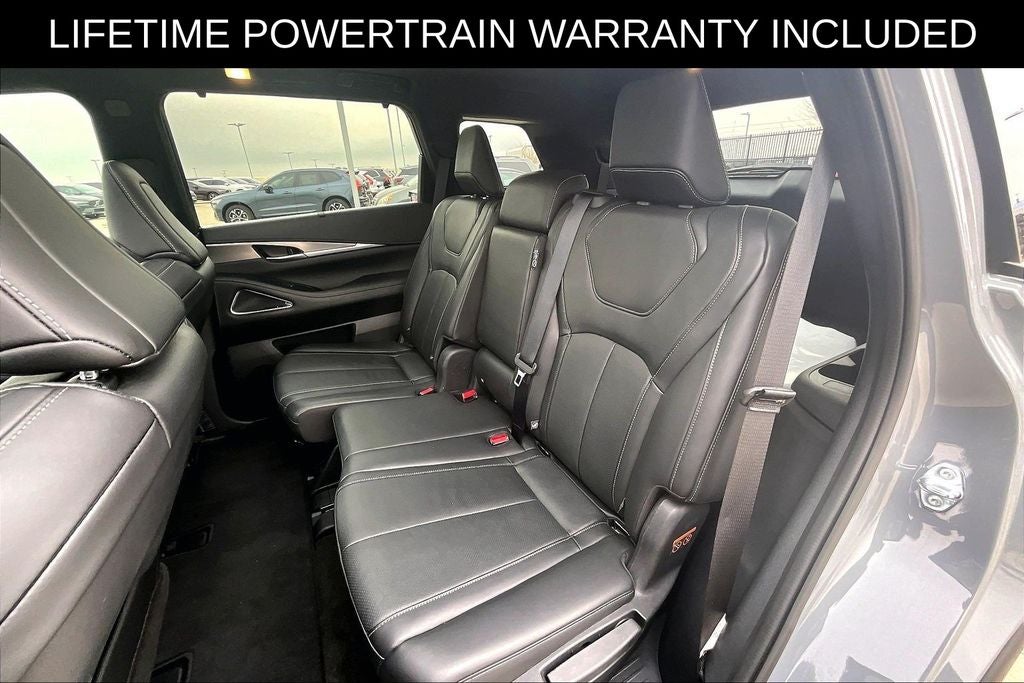 2025 INFINITI QX60 LUXE