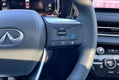 2025 INFINITI QX60 LUXE