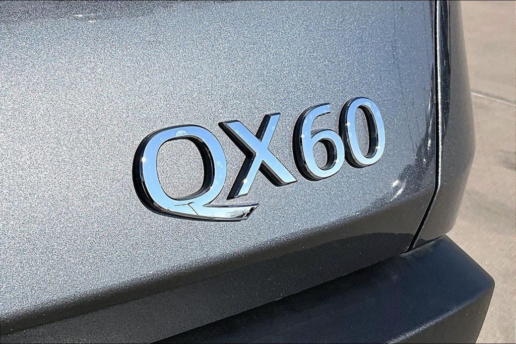 2025 INFINITI QX60 LUXE