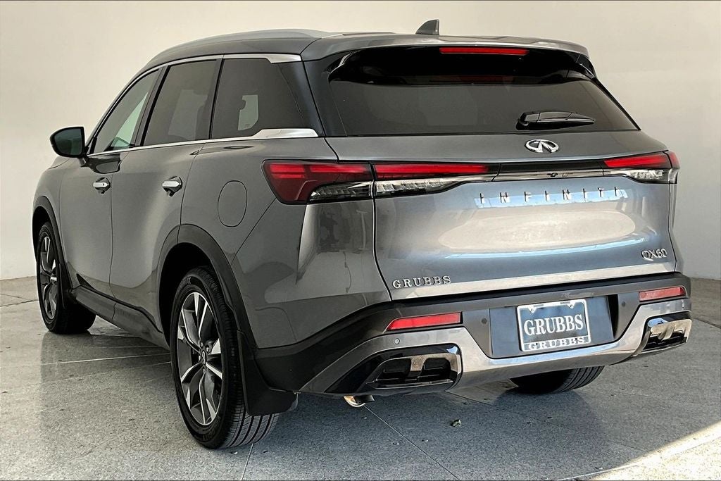 2025 INFINITI QX60 LUXE