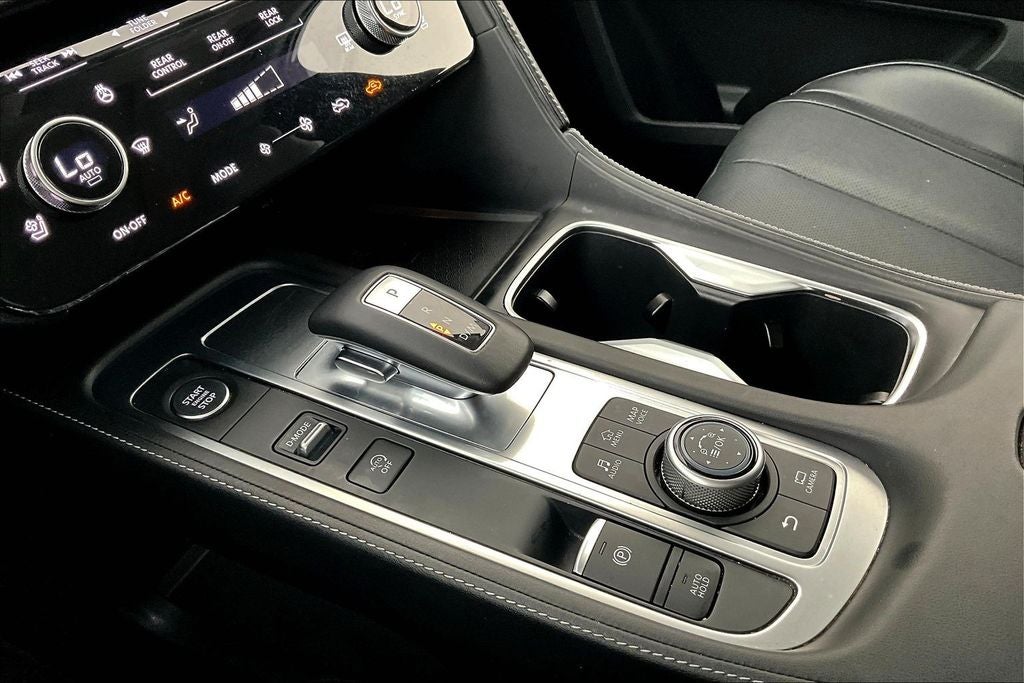 2025 INFINITI QX60 LUXE