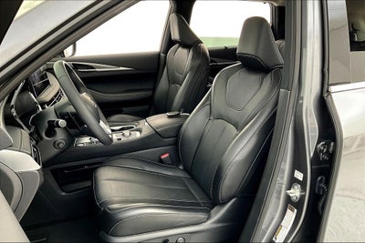 2025 INFINITI QX60 LUXE