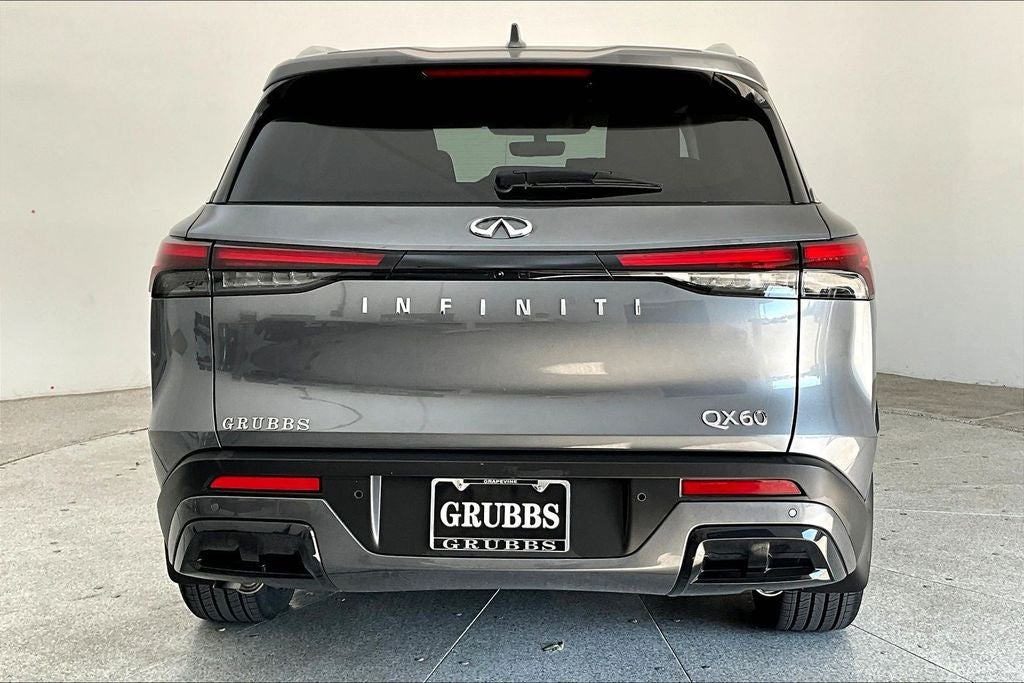 2025 INFINITI QX60 LUXE