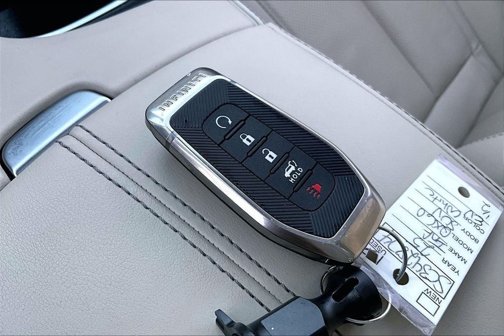 2025 INFINITI QX60 LUXE