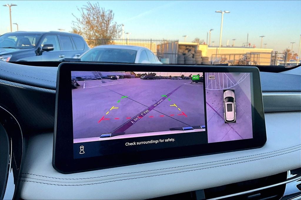 2025 INFINITI QX60 LUXE