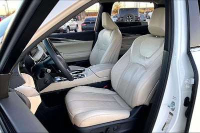 2025 INFINITI QX60 LUXE