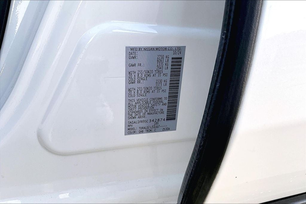 2025 INFINITI QX60 LUXE