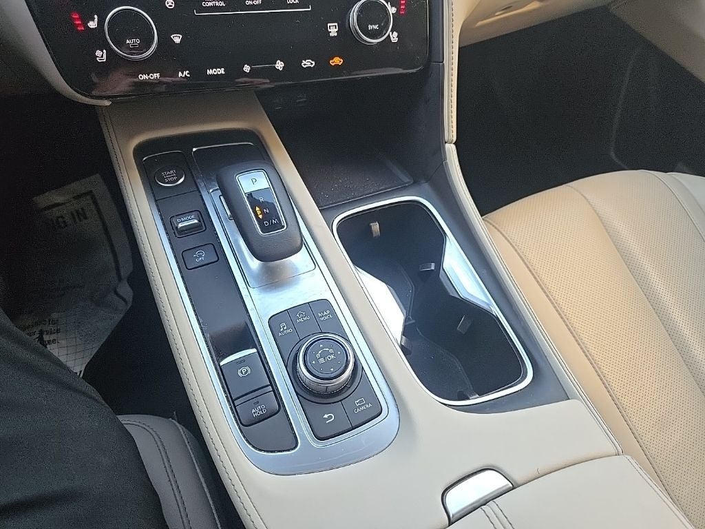 2025 INFINITI QX60 LUXE