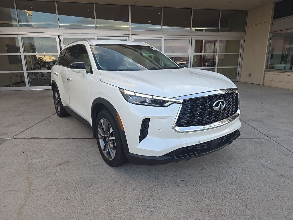 2025 INFINITI QX60 LUXE