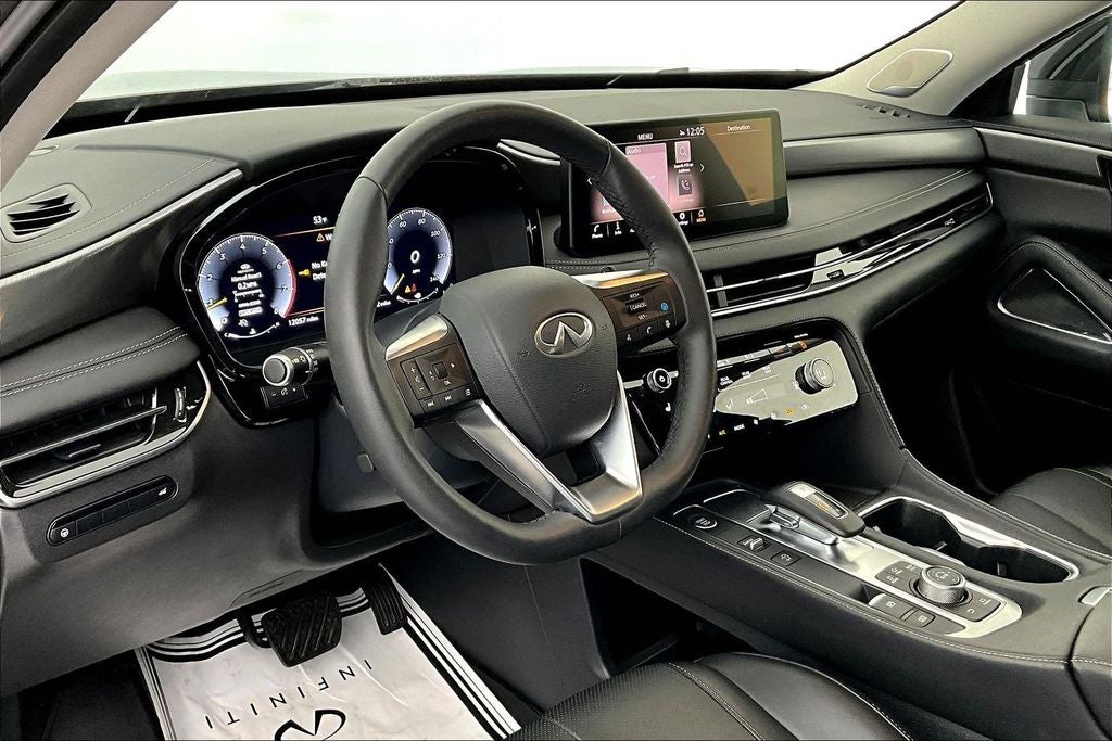 2025 INFINITI QX60 LUXE