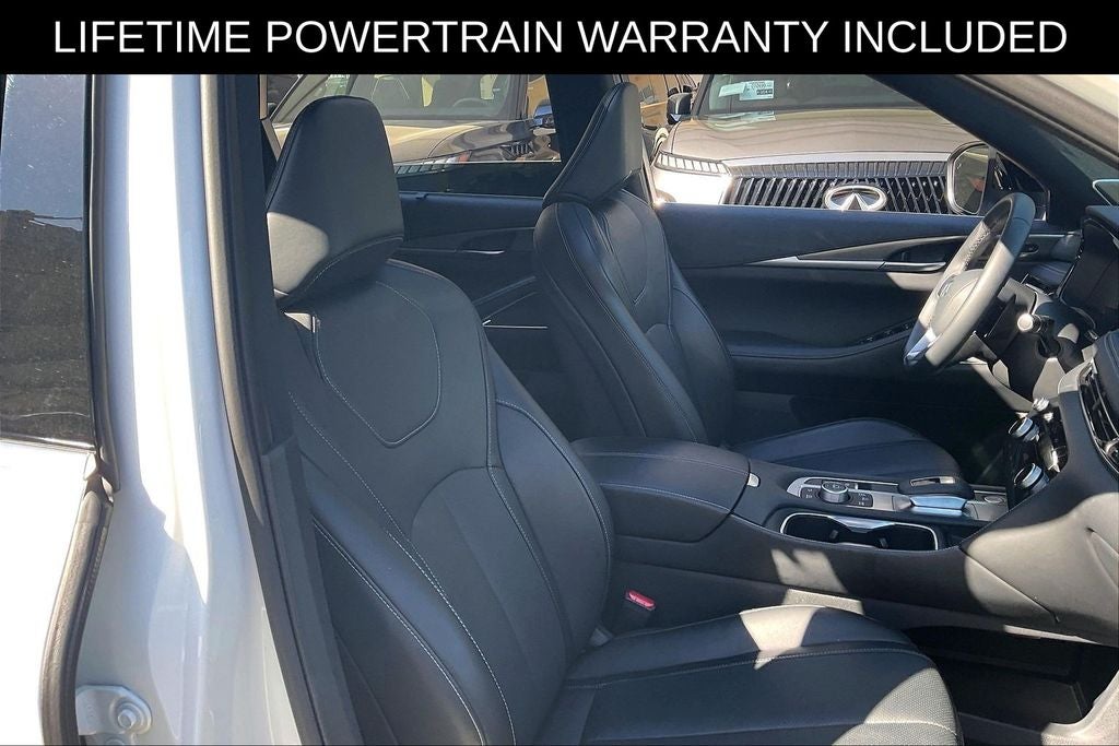 2025 INFINITI QX60 LUXE