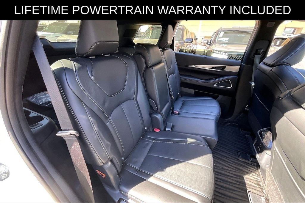 2025 INFINITI QX60 LUXE