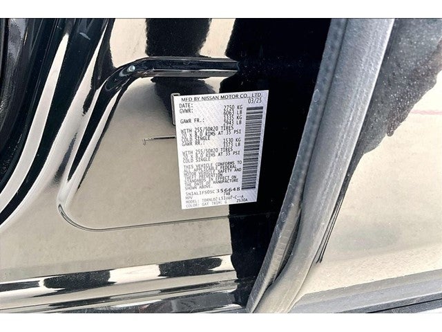 2025 INFINITI QX60 LUXE