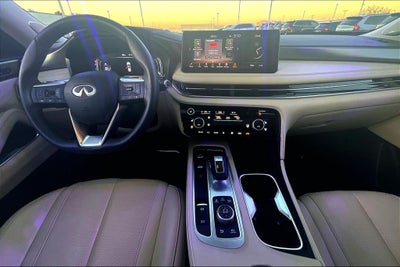 2025 INFINITI QX60 LUXE