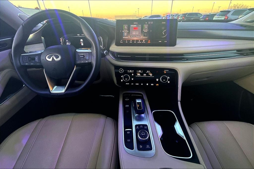 2025 INFINITI QX60 LUXE