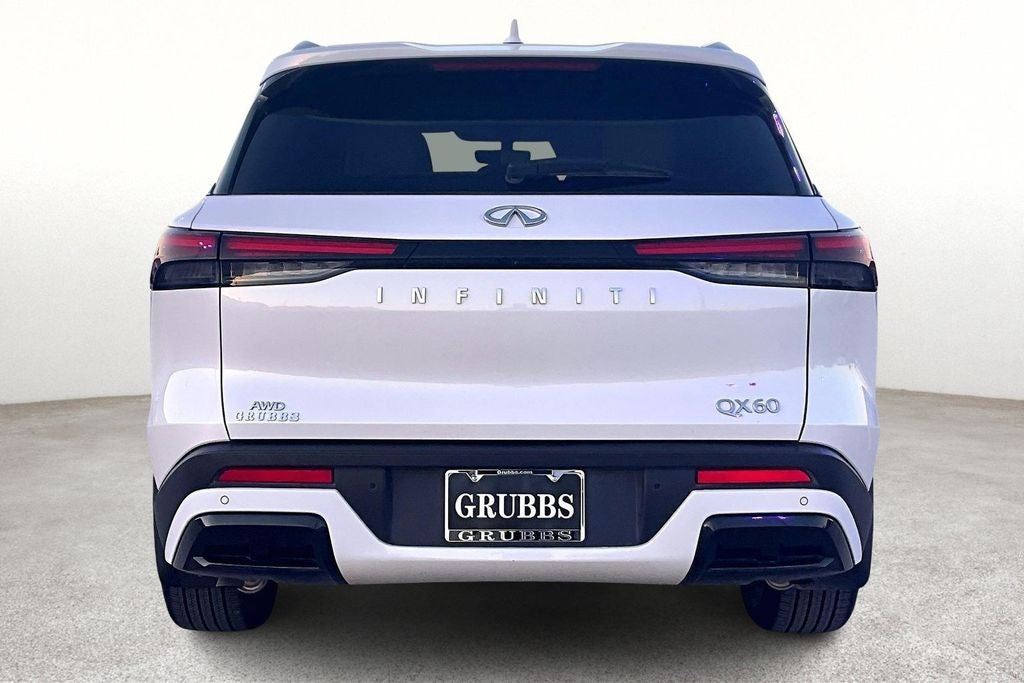 2025 INFINITI QX60 LUXE