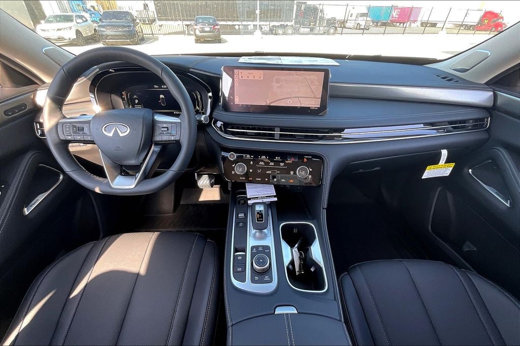 2026 INFINITI QX60 LUXE