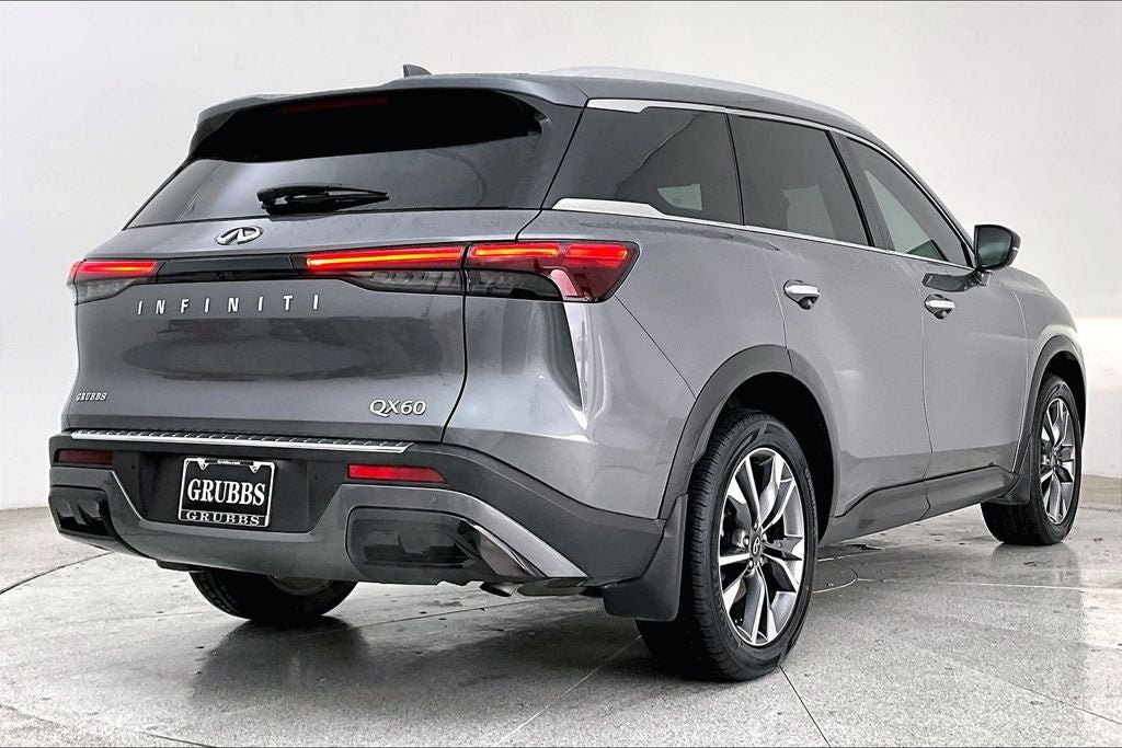 2023 INFINITI QX60 LUXE