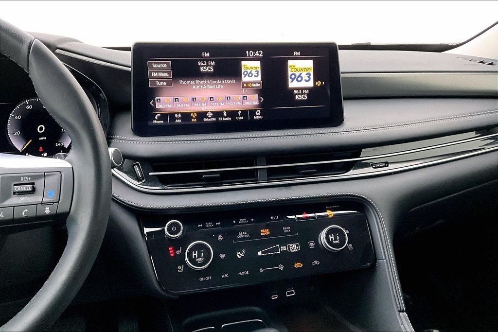 2023 INFINITI QX60 LUXE