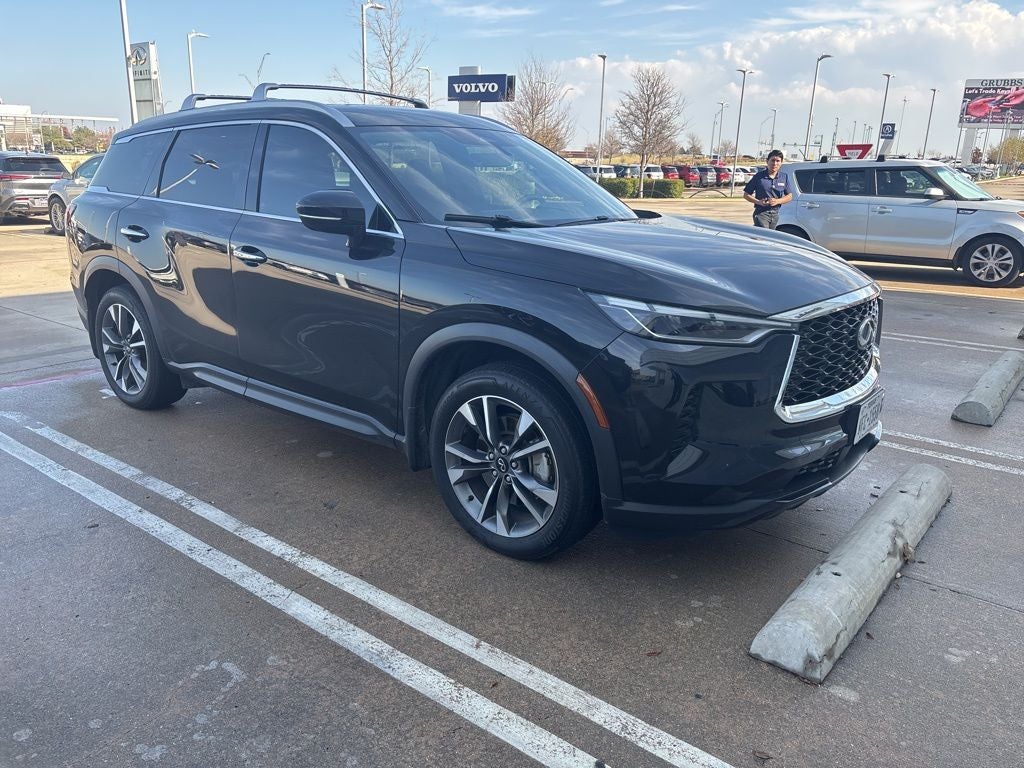 2023 INFINITI QX60 LUXE