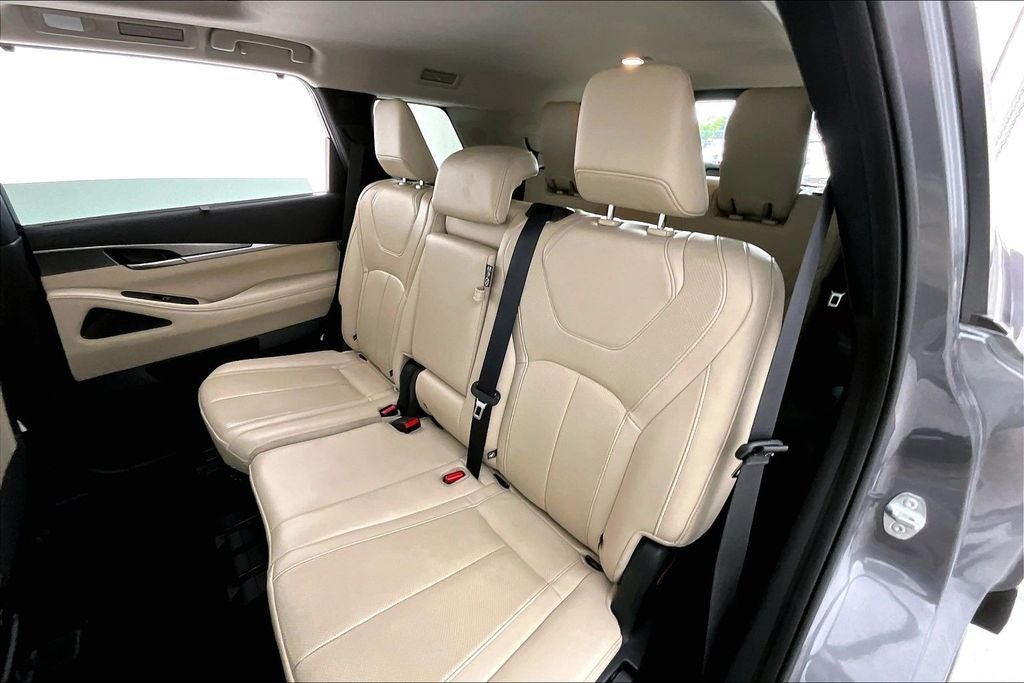 2022 INFINITI QX60 LUXE