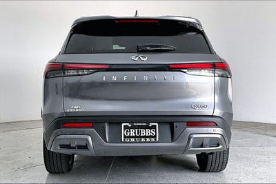 2022 INFINITI QX60 LUXE