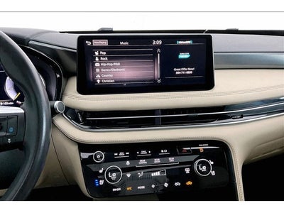 2022 INFINITI QX60 LUXE