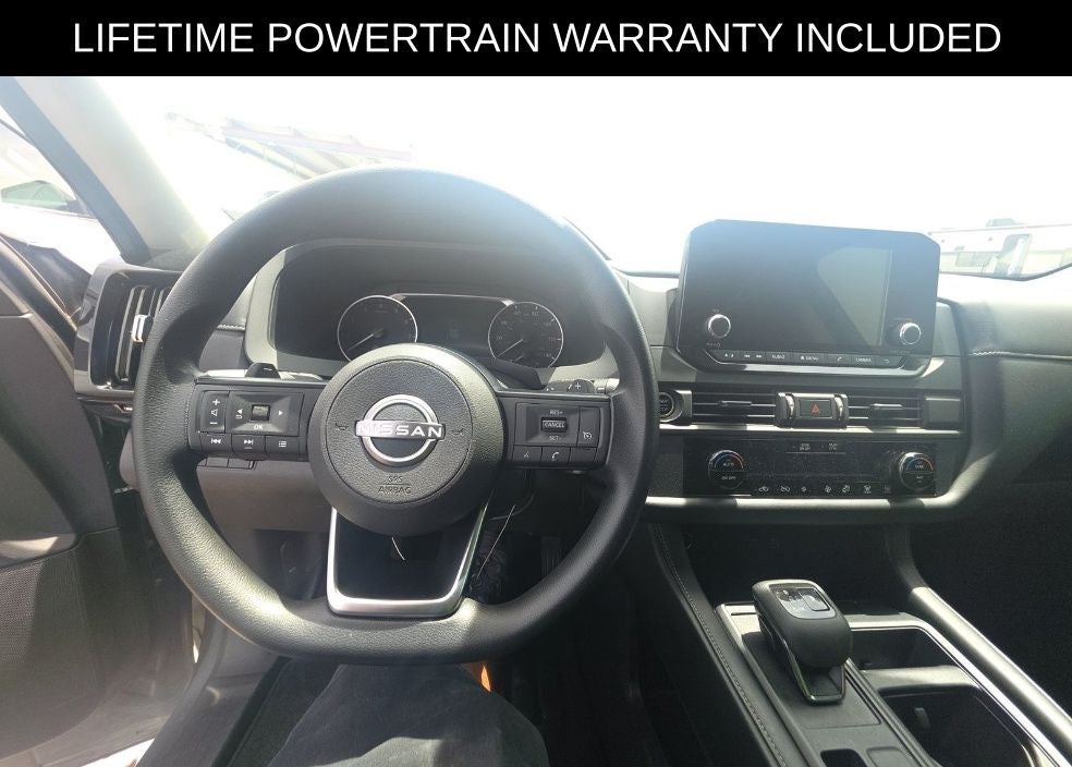 2024 Nissan Pathfinder S