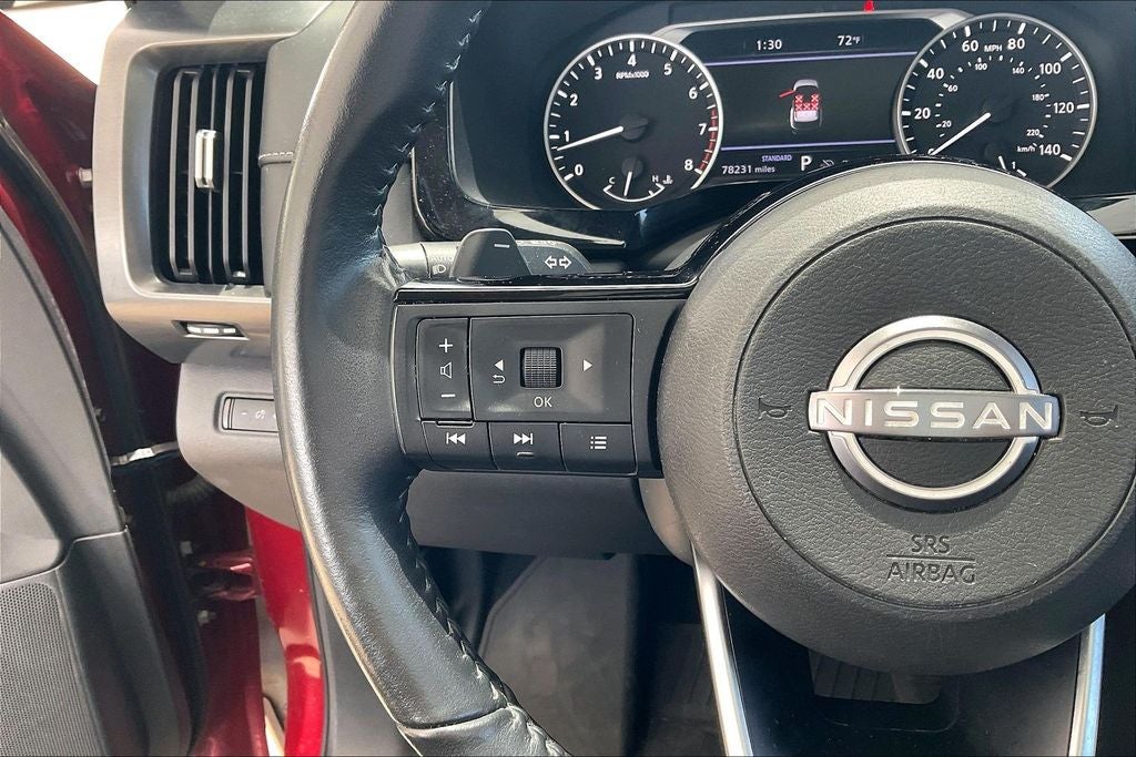 2022 Nissan Pathfinder SL