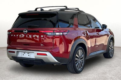 2022 Nissan Pathfinder SL