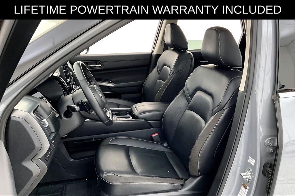2024 Nissan Pathfinder SL