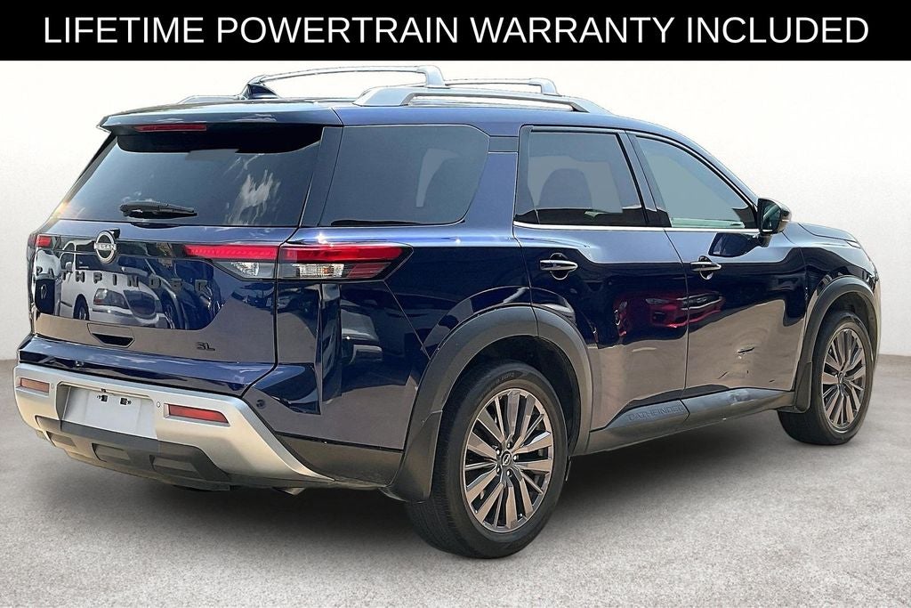 2023 Nissan Pathfinder SL