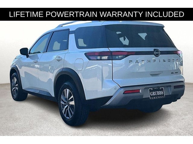 2023 Nissan Pathfinder SL