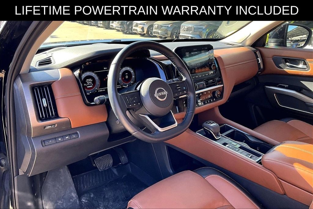 2024 Nissan Pathfinder Platinum