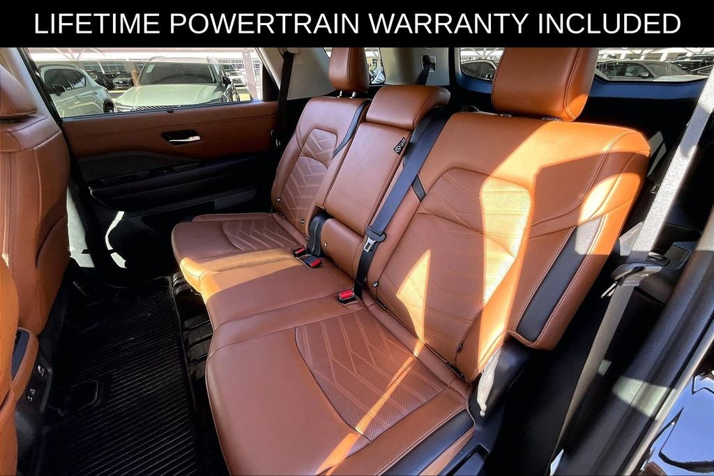 2024 Nissan Pathfinder Platinum