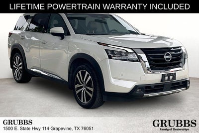 2023 Nissan Pathfinder Platinum