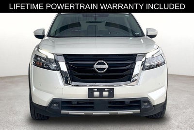 2023 Nissan Pathfinder Platinum