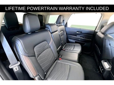 2025 Nissan Pathfinder Platinum