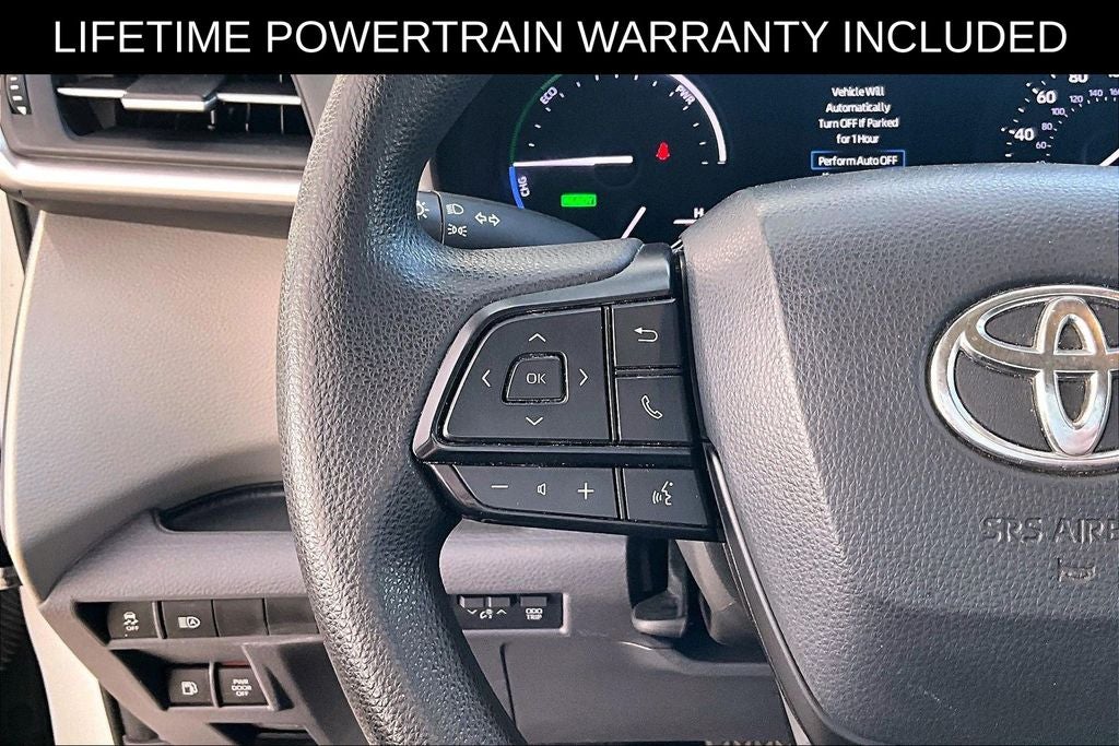 2022 Toyota Sienna LE 8 Passenger