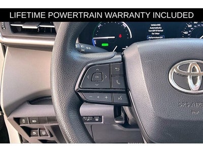 2022 Toyota Sienna LE 8 Passenger