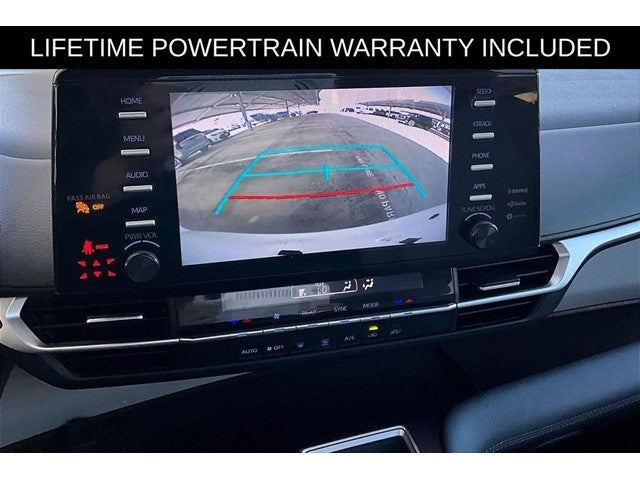 2022 Toyota Sienna LE 8 Passenger