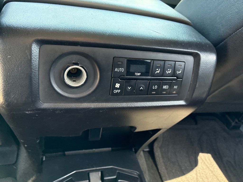 2015 Toyota Sequoia SR5 5.7L