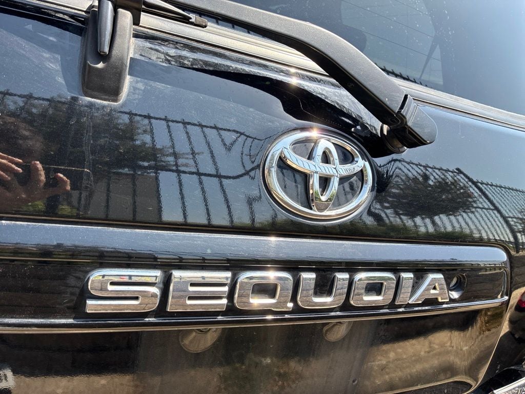 2015 Toyota Sequoia SR5 5.7L