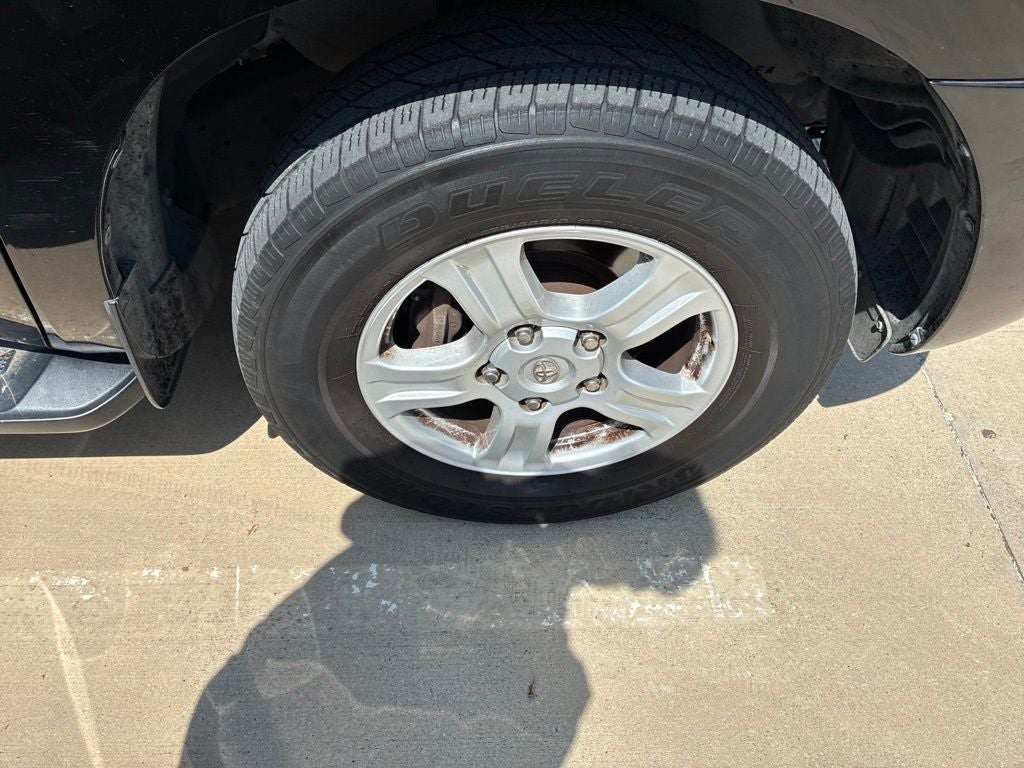 2015 Toyota Sequoia SR5 5.7L