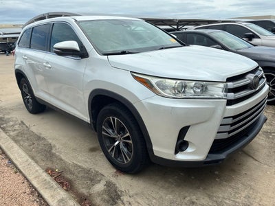 2019 Toyota Highlander LE