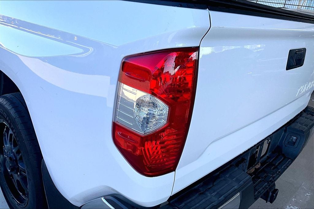 2017 Toyota Tundra SR5 4.6L V8